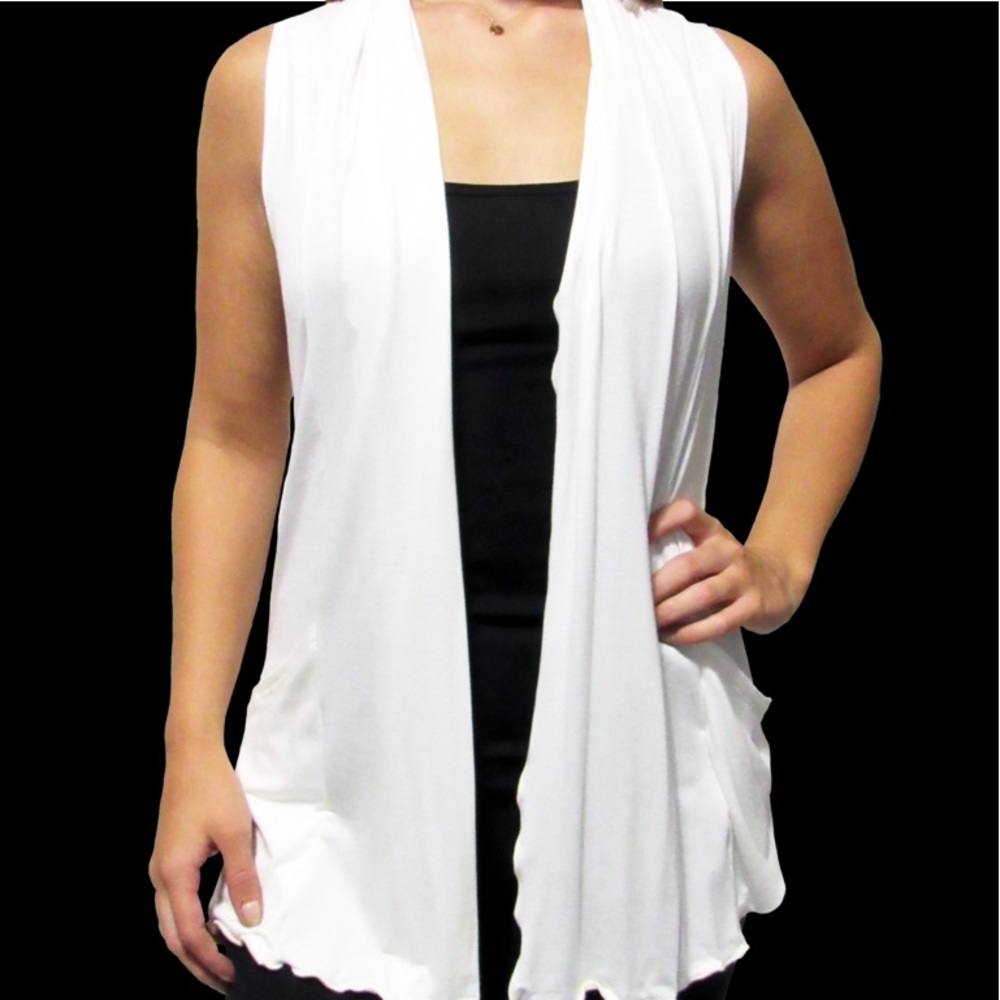 White hooded sweater vest with pockets